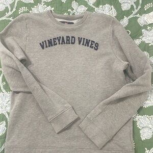 - Vineyard Vines Sweatshirt youth 18 XL